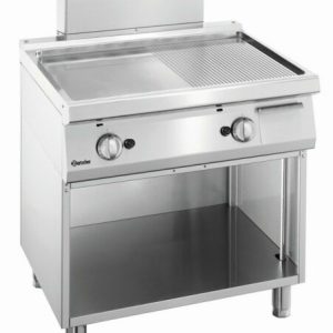 Gas Griddleplatte mit Stahlplatte 1/2 glatt und 1/2 gerillt, offener Unterbau B 800 x T 700mm Gas Griddleplatte mit Stahlplatte 1/2 glatt und 1/2 gerillt, offener Unterbau B 800 x T 700mm