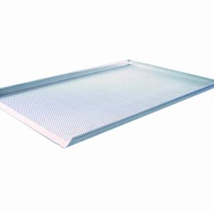 Backblech Alu 400x600mm kurze Seite offen, 3 Seiten 90 ° 20 mm hoch, gelocht 3mm Backblech Alu 400x600mm kurze Seite offen, 3 Seiten 90 ° 20 mm hoch, gelocht 3mm