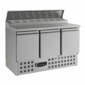 Pizzatisch Saladette mit Deckel, 3 Türen, 8x 1/6GN, Breite 1368mm Pizzatisch Saladette mit Deckel, 3 Türen, 8x 1/6GN, Breite 1368mm