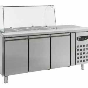 Saladette mit Glasaufsatz, 3 Türen 3x 1/1GN, Breite 1795mm Saladette mit Glasaufsatz, 3 Türen 3x 1/1GN, Breite 1795mm