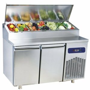 MASTRO Kühl-Vorbereitungstisch, 2 Türen GN 1/1, 7x GN 1/3 H=150 mm, -2°/+8°C MASTRO Kühl-Vorbereitungstisch, 2 Türen GN 1/1, 7x GN 1/3 H=150 mm, -2°/+8°C