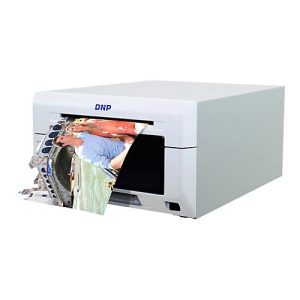 DNP DS620 – Drucker – Farbe – Thermosublimation – 150 x 230 mm bis zu 7.14 Abzüge/Min. (Farbe) – USB 2.0 DNP DS620 – Drucker – Farbe – Thermosublimation – 150 x 230 mm bis zu 7.14 Abzüge/Min. (Farbe) – USB 2.0