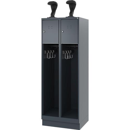 Feuerwehrspind C+P Evolo Youngster, 2 Abteile, mit Helmhalter, mit Sockel, B 600 x T 500 x H 1630 mm, RAL 7016 Anthrazitgrau