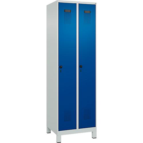 Kleiderspind C+P Evolo Plus, 2 Abteile, 300 mm breit, mit Füßen, Sicherheits-Drehriegel, B 600 x T 500 x H 1950 mm, lichtgrau/enzianblau