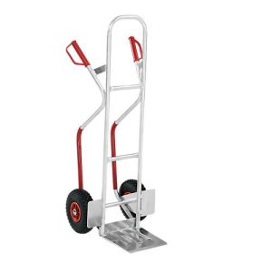 Sackkarre, bis 200 kg, Schaufel mit B 280 x T 280 mm, Sicherheitsgriffe & Gleitkufen, Bockrollen mit Luftreifen & Stollenprofil, Aluminium, rot-silber Sackkarre, bis 200 kg, Schaufel mit B 280 x T 280 mm, Sicherheitsgriffe & Gleitkufen, Bockrollen mit Luftreifen & Stollenprofil, Aluminium, rot-silber